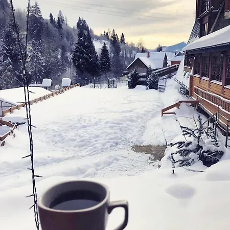 컨트리하우스 тростян