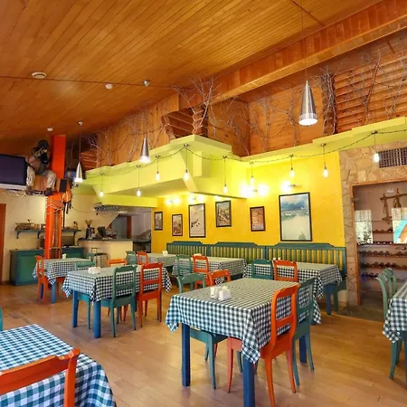 тростян 컨트리하우스 슬랍스크